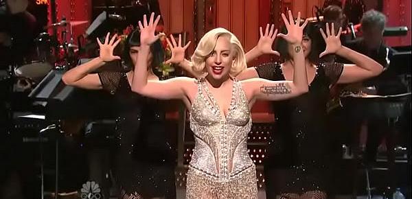  LADY GAGA OPENING SNL (APPLAUSE) 171113